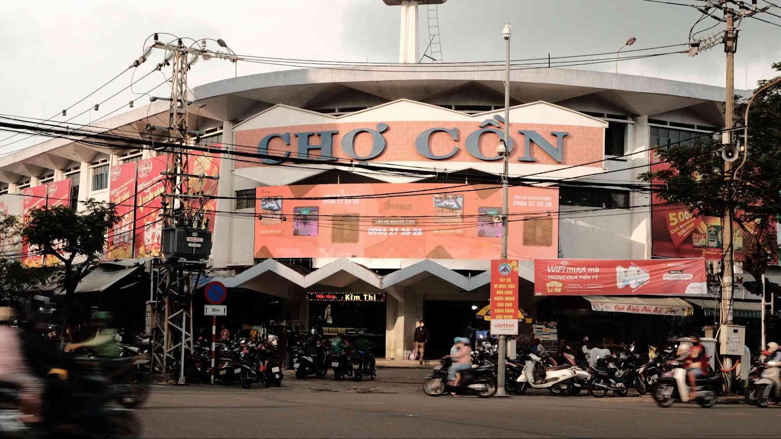 LỊCH TRÌNH KHÁM PHÁ ẨM THỰC ĐÀ NẴNG TRONG 24H